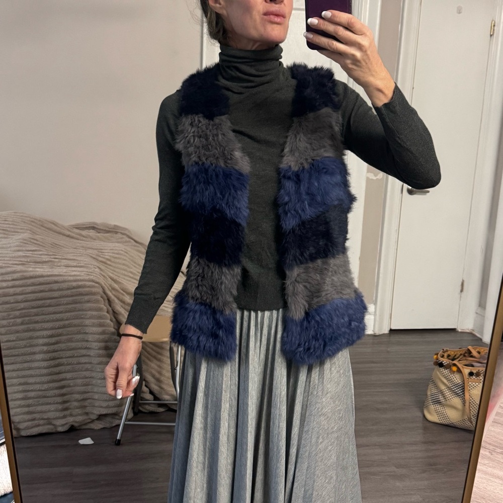 Badgley Mischka Genuine Rabbit Fur Vest - Picture 11 of 15